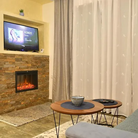 Brvnara Mont 3 Златибор